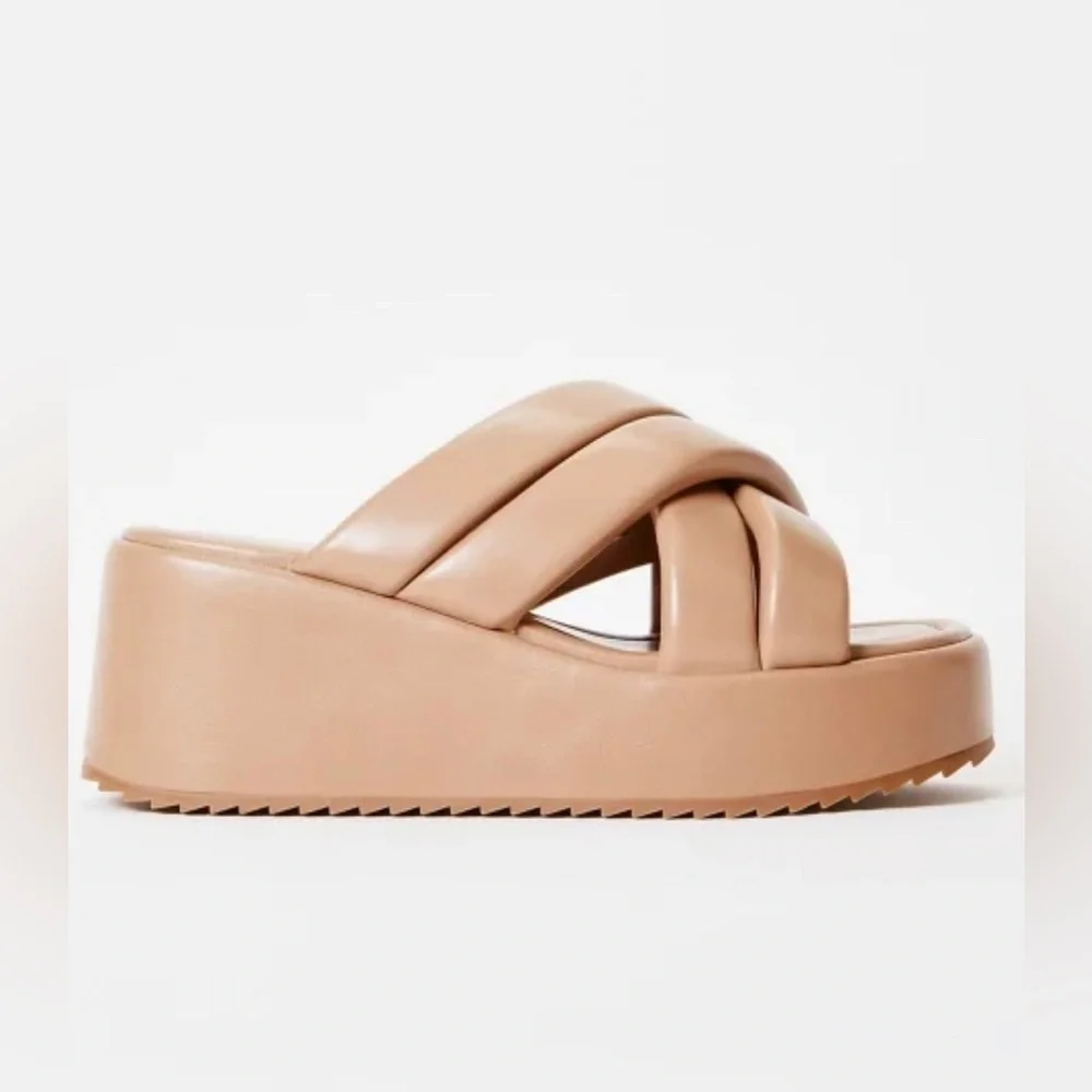 JustFab Meline Platform Wedge Sandal Taupe Size 6 New in Box